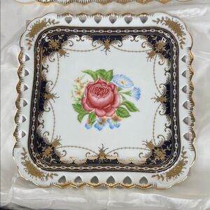 6 NIB Sorelle Fine Porcelain VERSAILLES Cobalt Rose 7 1/4" Square Dessert Plates